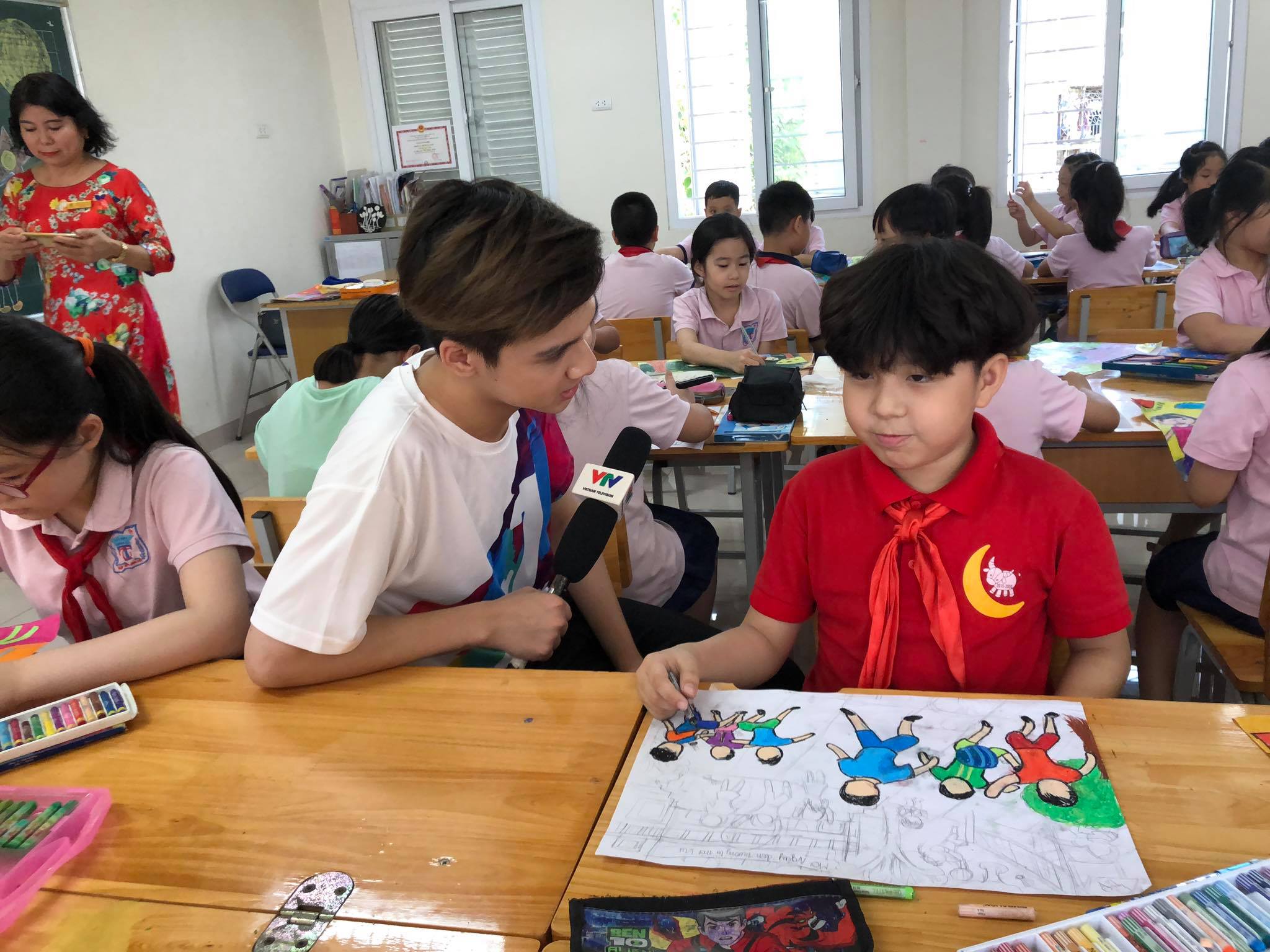 Trường Tiểu học Trưng Vương phát động cuộc thi vẽ tranh Em vẽ trường học hạnh  phúc với chủ đề 