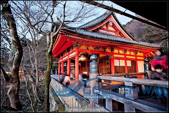 Du học Nhật bản tham quan đền đài