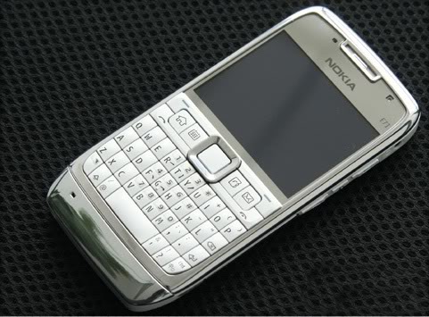 dien-thoai-nokia-e71-chinh-hang-gia-re-ban-phim-qwerty-4