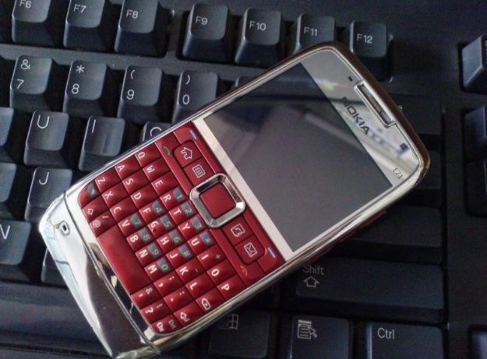 dien-thoai-nokia-e71-chinh-hang-gia-re-ban-phim-qwerty-6